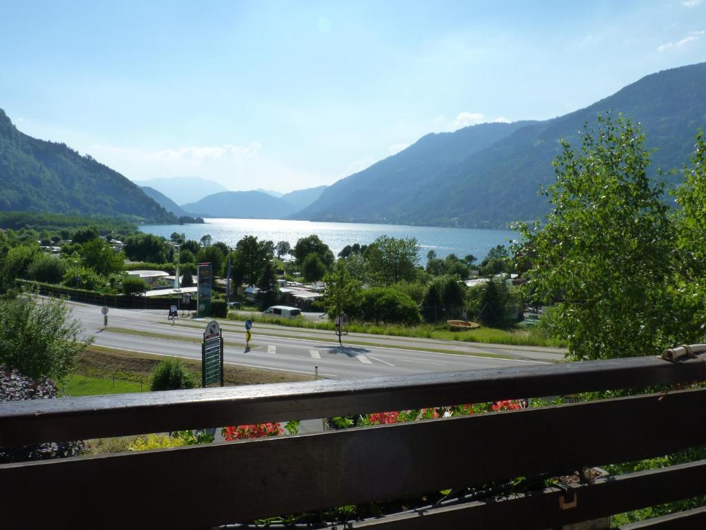 Pension Broenimann Ossiach Buitenkant foto