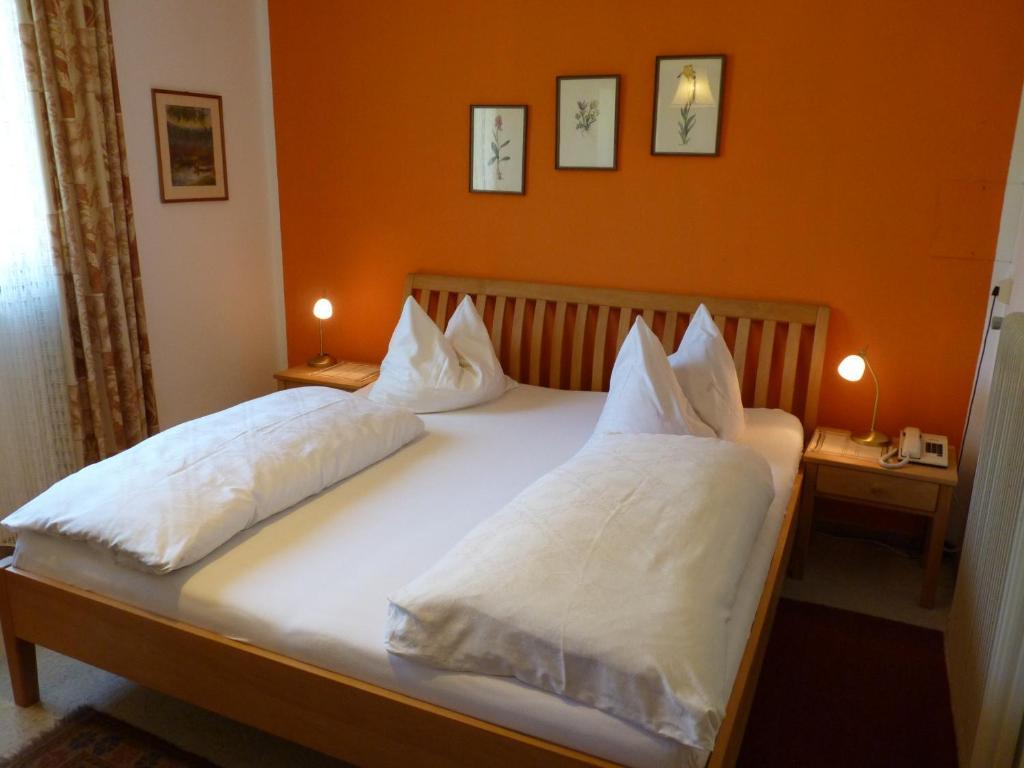 Pension Broenimann Ossiach Kamer foto